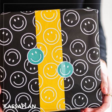 Sfeerbeeld - Coated papier 100m - Smiley Zwart AZ Geel