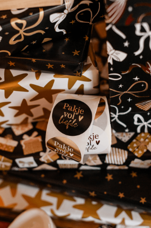 Cadeausticker Pakje vol liefde met hart – 3 varianten – D40mm