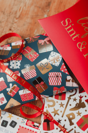 Blauw gondeldoosje met cadeautjesprint – Feestverpakking