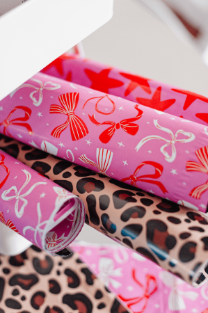 Verzendzak roze met rode strikken - Webshopverpakking 45x55+5cm