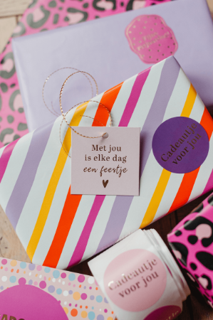 Painted Lines (purple) - inpakpapier, cadeaupapier