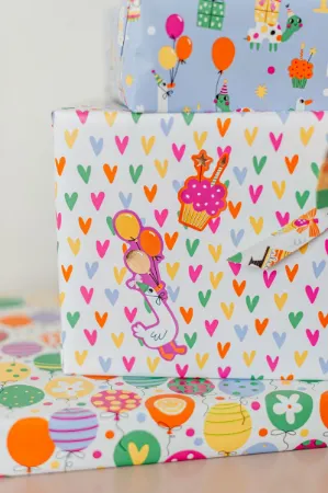 Afbeeldingen van KP® Cadeaupapier 70cm 100m - Lots of love multicolor